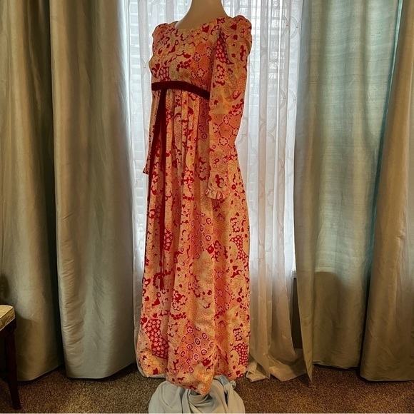 70’s Vintage BRADY BUNCH Party Dress S White Red Floral Puff Sleeves Maxi Dress - Picture 13 of 17